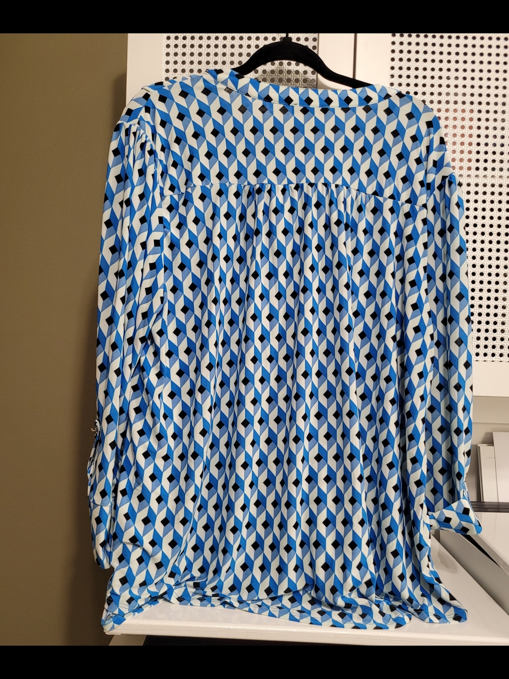 Cocomo Blue & White Geometric Print Tunic Blouse - Picture 7 of 9